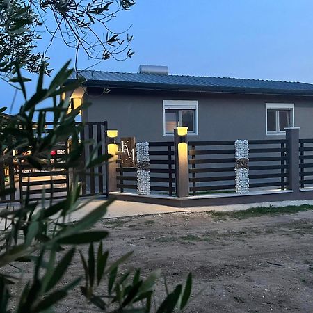 K&M Villas Nea Kallikrateia Extérieur photo