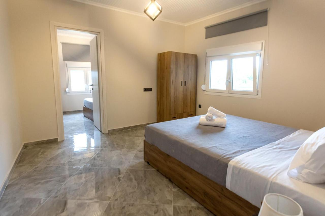 K&M Villas Nea Kallikrateia Extérieur photo