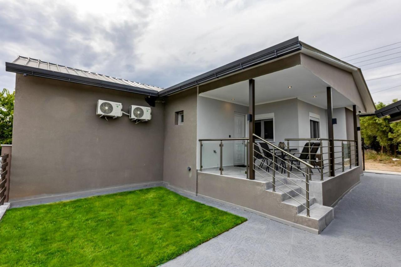 K&M Villas Nea Kallikrateia Extérieur photo