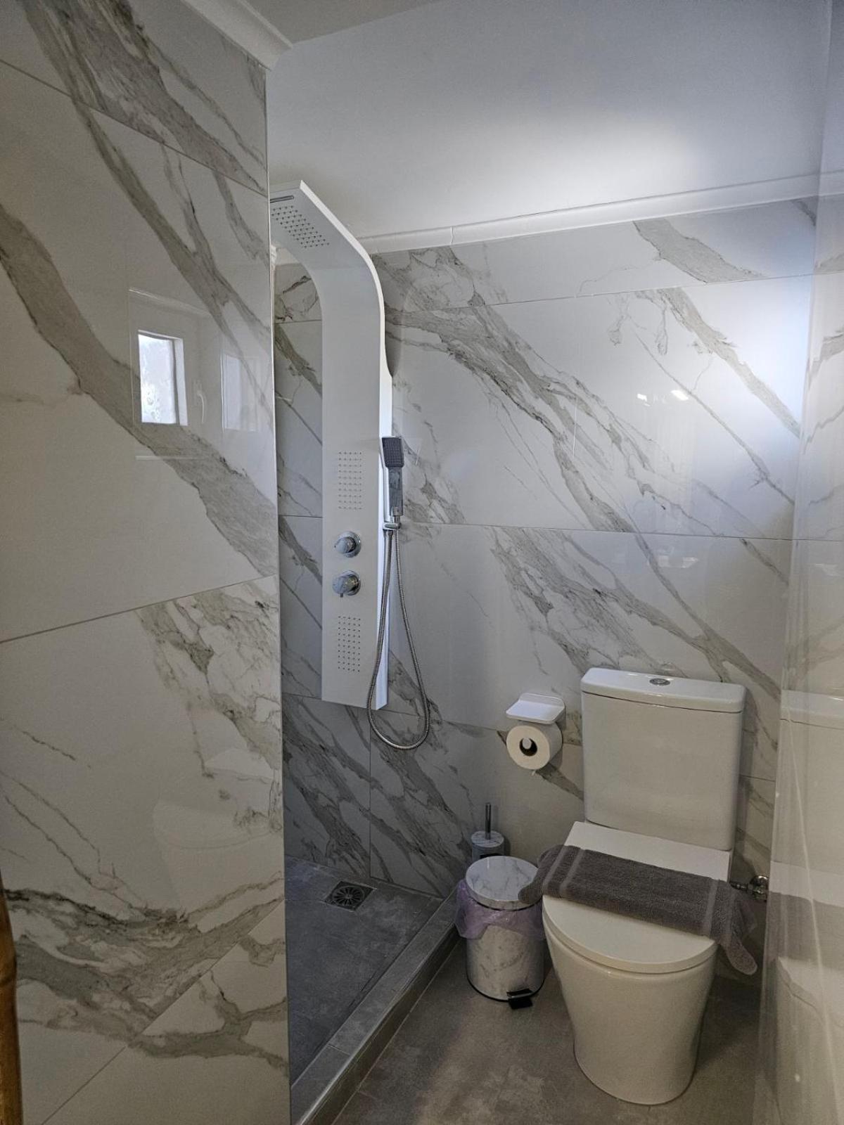 K&M Villas Nea Kallikrateia Extérieur photo